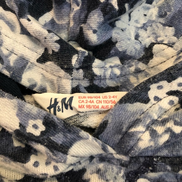 Rose Hoodie - Picture 4 of 6